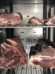 Dry Ager Berkshire Black Angus